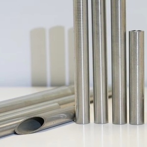 Vente Flash : Tuyau en Acier Inoxydable ASTM 321/H, Tuyau et Tube en Acier Inoxydable Sans Soudure - Product Image 1