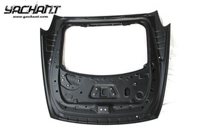 ฝากระโปรงท้ายคาร์บอนไฟเบอร์ทรง OE สำหรับรถยนต์นิสสัน 350Z Z33 คูเป้ ปี 2002-2008  พร้อมความเข้ารูป 100% - Product Image 6