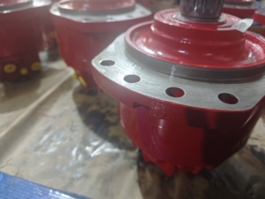 Moteurs hydrauliques à pistons Poclain à couple élevé, modèles MS05 et MSE05, performances à basse vitesse et haut rendement - Product Image 4