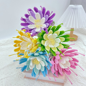 Fiore di Epiphyllum Oxypetalum in Lana Lavorato all'Uncinetto, Decorazione per Scrivania, Accessorio per Fotografia, Fiori Lavorati a Mano, Capodanno - Product Image 3