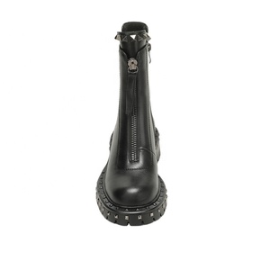 <span class=keywords><strong>Bottines</strong></span> <span class=keywords><strong>Chelsea</strong></span> rétro noires cloutées pour <span class=keywords><strong>femme</strong></span> Moncheer, avec fermeture éclair avant, semelle épaisse, style motard, design coréen, automne-été - Product Image 4