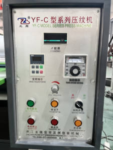 Semi Automatic Hydraulic Paper Embosser Playing <strong>Card</strong> <strong>Embossing</strong> <strong>Machine</strong> for Christmas <strong>Cards</strong> - Product Image 5