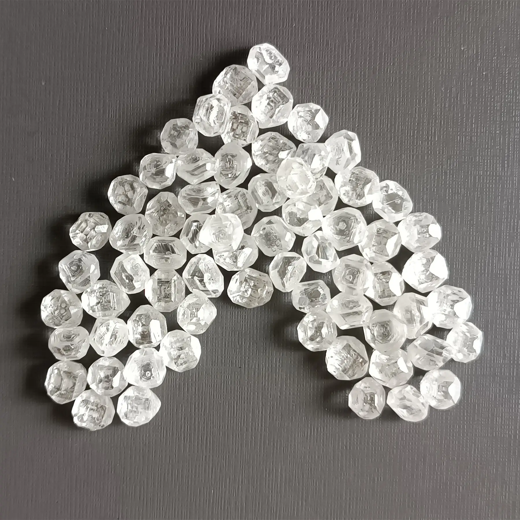 Lab Grown HPHT CVD Synthetic Rough Diamond 1~12 carat Best Quality China Supplier