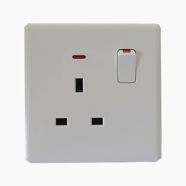 Factory Direct British Wall Mounted Electrical Switch Socket PC Panel White Wall Switches 13A UK Power Socket Outlet