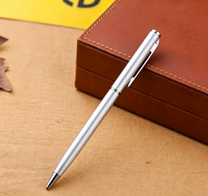 Stylo bille en aluminium à clip métallique, classique et portable, abordable, vente en gros directe d'usine, papeterie transfrontalière - Product Image 1