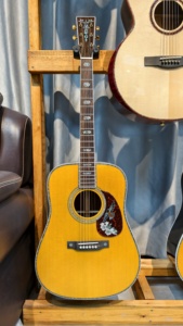 Guitarra Acústica D45 de Madera Maciza, Guitarra Folk con Tapa de Abeto Macizo y Mástil de Caoba, Estilo Vintage con Abalón - Product Image 5