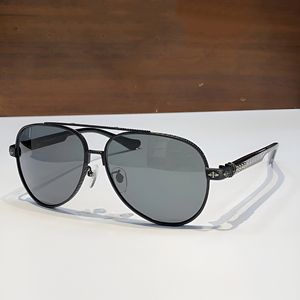 Lunettes de soleil en titane ultra léger résistant à la <span class=keywords><strong>corrosion</strong></span> et durable avec logo personnalisable Prescription Business Bike Driving Sun Visor - Product Image 3