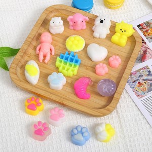 Mini jouet à presser en forme de nez, jouet anti-stress en TPR, mini balles mignonnes assorties aléatoires - Product Image 5