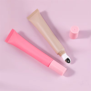 Brillo de <span class=keywords><strong>labios</strong></span> con infusión de vitamina E hecho a medida más vendido, <span class=keywords><strong>relleno</strong></span> de <span class=keywords><strong>labios</strong></span> hidratante a base de hierbas, sin pruebas en animales, lápiz labial de <span class=keywords><strong>precio</strong></span> especial - Product Image 1