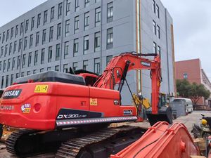 รถขุดตีนตะขาบ Doosan DX300 มือสองจากเกาหลี ขนาด 30 ตัน ใช้งานน้อย ระบบไฮดรอลิกทรงพลัง - Product Image 1