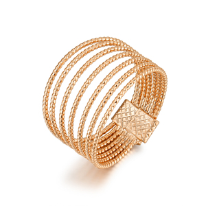 Nouvel arrivage de bijoux en laiton de luxe au design unique de bagues pour femmes en plaqué or rose multicouches - Product Image 3