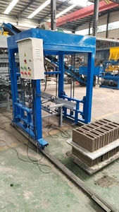 Melhor Preço Máquina de Fazer Tijolos Semi-Automática QT 4-15 Máquina de Moldagem de Blocos de Concreto Máquinas de Tijolos de Cimento - Product Image 4