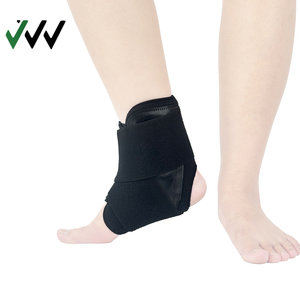 Venda elástica transpirable de 4 vías personalizada de fábrica para tobillo, estabilizador de ligamentos para protección deportiva en gimnasio, fitness y fútbol. - Product Image 4