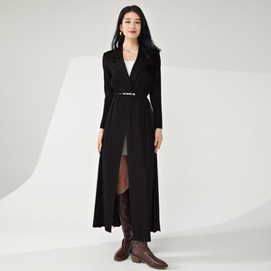 Gabardina larga de diseño Miyake para mujer, abrigo elegante plisado con empalme de nuevo estilo 2024, fabricantes de ropa para mujer al por mayor - Product Image 6