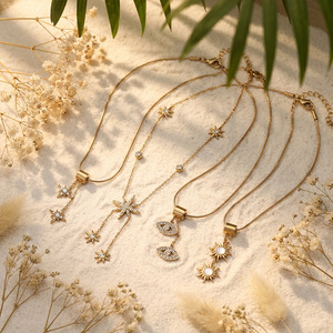 Collier Pendentif Étoile Œil Turc en Acier Inoxydable Plaqué Or 18K PVD Style Bohème Chic, Étanche, pour Femme, avec Chaîne Serpent et Pendentif Gland - Product Image 2