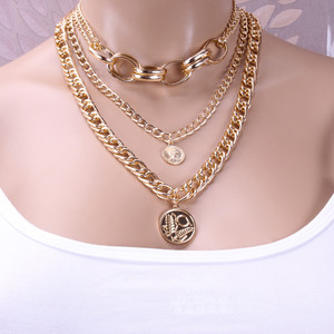 Collier à chaînes superposées en alliage de zinc avec pendentif squelette, bijoux multicouches pour femme, couleur or, collier tendance - Product Image 1
