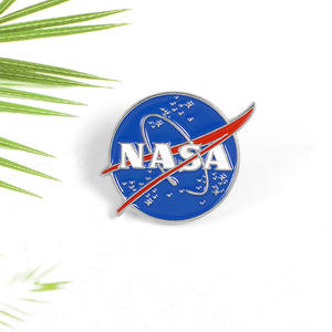 Broche en alliage de la NASA avec broche en bronze frappé plaqué nickel noir avec le logo de la NASA imprimé UV thème de fée 5mm <span class=keywords><strong>pour</strong></span> <span class=keywords><strong>prier</strong></span> - Product Image 6