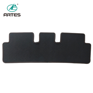 Tappetini Auto AT 5012 di Lusso in PVC Resistente per Tutte le Stagioni, Tappetino per Rifiuti di Animali Domestici, Personalizzabile per Auto, Camion, SUV e Furgoni - Product Image 1