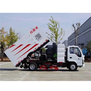 Camión barredor de calles Isuzu 600p de 120HP, camión eficiente para la recolección de basura y lavado de carreteras, para el mantenimiento de vías limpias - Product Image 3