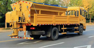 Remolque rociador de fertilizante hidráulico, doble disco accionado por cadena - Product Image 5