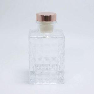 Bouteille diffuseur à roseaux en verre transparent carré, 40ml, 90ml, 190ml, avec opercule facile à ouvrir, gravure personnalisée, pour huiles essentielles, en gros, avec emballage carton - Product Image 5
