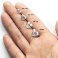 Anillo de Compromiso con Tres Piedras en Forma de Corazón, Corte Radiante, Color Rosa Intenso, Cultivado en Laboratorio con Certificación IGI, Diamante Central de Alta Calidad