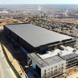 Ce centre <span class=keywords><strong>de</strong></span> données fait partie <span class=keywords><strong>de</strong></span> l'expansion dans la <span class=keywords><strong>transformation</strong></span> numérique <span class=keywords><strong>de</strong></span> soutien adressant la technologie croissante économique - Product Image 1