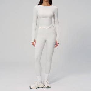 Ensemble de sport haut de gamme respirant pour femme : haut de yoga uni et pantalon <span class=keywords><strong>taille</strong></span> haute moulant pour la course en extérieur et le fitness - Product Image 4