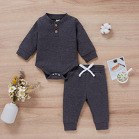Vente en gros de 2 pièces/ensemble de vêtements pour bébés sweats d'hiver ensembles de vêtements solides côtelés à manches longues pantalons élastiques
