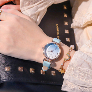 Montre digitale élégante pour filles, idéale pour les examens, avec un design raffiné et délicat. - Product Image 4