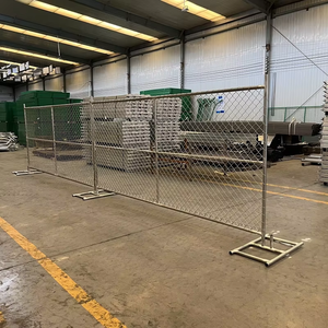 Panneaux de clôture temporaire en chaîne galvanisée robuste, clôture de chantier portable avec base métallique - Product Image 1