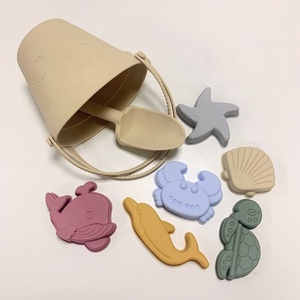 Ensemble <span class=keywords><strong>de</strong></span> jouets en <span class=keywords><strong>Silicone</strong></span> souple sans BPA, personnalisé, pour l'extérieur, Style moderne, <span class=keywords><strong>plage</strong></span>, outils, <span class=keywords><strong>seau</strong></span> <span class=keywords><strong>de</strong></span> sable, pour enfants, en été - Product Image 3