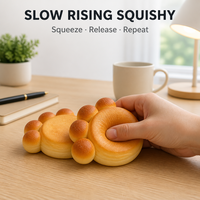 Jouet Squishy Patte d'Ours à Remontée Lente, Coussinet Anti-Stress Jaune Crème Imprimé Effet Cuit, à Presser et à Restaurer, Compagnon de Bureau