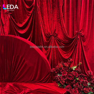 Cortina de Tela Roja Personalizable LEDA, Cortina de Terciopelo para Eventos y Bodas - Product Image 4