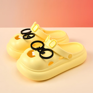Lindas sandalias Crocs para mujer con suela gruesa que aumentan la altura, transpirables, para exteriores, antideslizantes, cómodas, informales, con dibujos animados, para la playa - Product Image 2