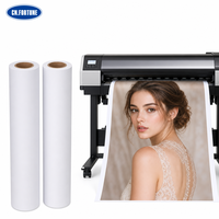 Rouleau d'autocollants en PP blanc mat imperméable de qualité supérieure, film graphique résistant aux déchirures pour montage sur panneau en mousse