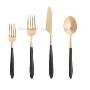 ชุดเครื่องใช้บนโต๊ะอาหารชุบทองด้ามสีดำ - Product Image 1