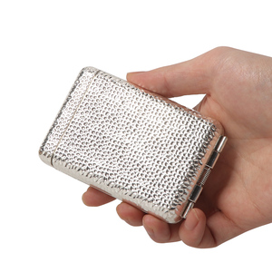 Portasigarette Portatile Futeng Nuovo Arrivo con Tre Aperture Ispirato al Cratero di Meteorite Capacità 14 Sigarette - Product Image 3