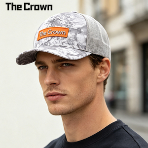Casquette Trucker Camouflage Numérique Personnalisée de Haute Qualité avec Patch en Caoutchouc Imprimé, Dos en Maille, Visière Courbée, Gris Blanc, Réglable, Unisexe, Vente en Gros - Product Image 1