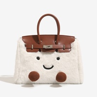 Sac à bandoulière et fourre-tout grande capacité en suède platine, style classique transfrontalier, best-seller mode, avec fermeture ouverte et motif poupée en peluche