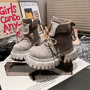 Bottes à plateforme en daim couleur bonbon pour femme, rehaussant la taille, style décontracté et professionnel, collection 2025 - Product Image 3