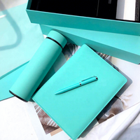 Coffrets Cadeaux Personnalisés de Luxe pour Femmes : Carnet de Notes et Bouteille Isotherme Verts avec Logo, Idéaux pour Anniversaires, Mariages et Demoiselles d'Honneur