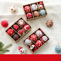 Adornos Navideños de Bolas de Fieltro Rojo y Verde, Juego de 4 Piezas en Caja de Regalo, Adornos Colgantes de Tela Hechos a Mano para Decoración de Árboles de Navidad