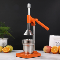 Handmatige citruspers met lange steel, comfortabele grip en draaibare hendel voor het persen van kleine fruit- en groentepunten in de huishouding