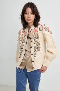 Suéteres de ganchillo de manga larga personalizados al por mayor, suéteres cortos elegantes para mujer, cárdigans para mujer, suéter de Jacquard de gran tamaño - Product Image 3