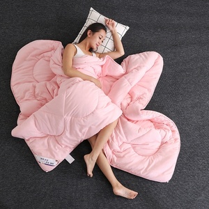 Cheap Price China Supplier Wholesale High Quality Anti-Allergy <strong>Patchwork</strong> Quilts 100% Polyester <strong>Bedding</strong> for Hotel &amp; Home Use - Product Image 3