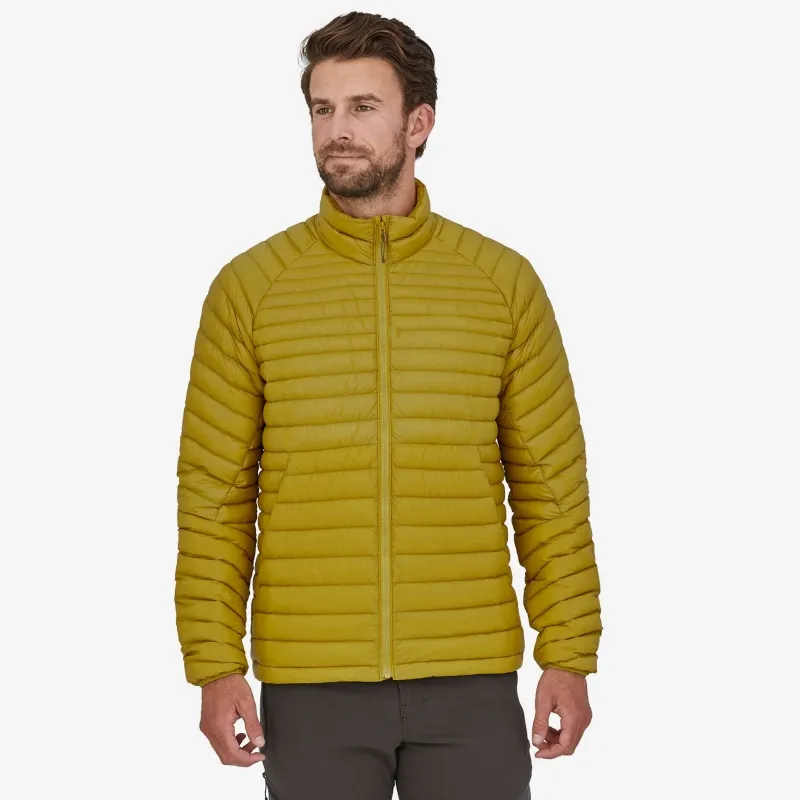 2023 nuovo stile logo personalizzato colore piumino da uomo stile semplice piumino d'anatra invernale giacca da safari da trekking aderente