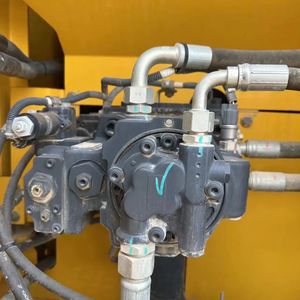 Excavadora Hidráulica Shantui SE135-9W de Alto Rendimiento, 13.5 Toneladas, Ahorro de Energía, con Precio Competitivo para Obras de Construcción - Product Image 4