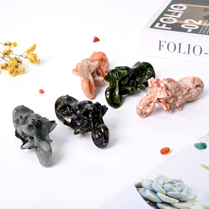 Vente en gros : Nouvelle conception de sculpture de moto en cristal naturel pour collection - Product Image 3