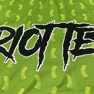 Maillot de hockey sur glace personnalisé universitaire à bas prix Maillot de hockey sur glace brodé de conception cool verte vierge - Product Image 5